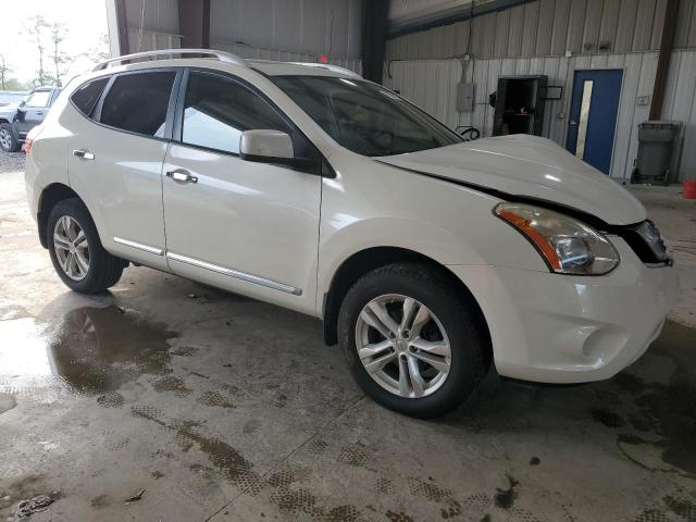 JN8AS5MV6DW657877 - 2013 NISSAN ROGUE S WHITE photo 4