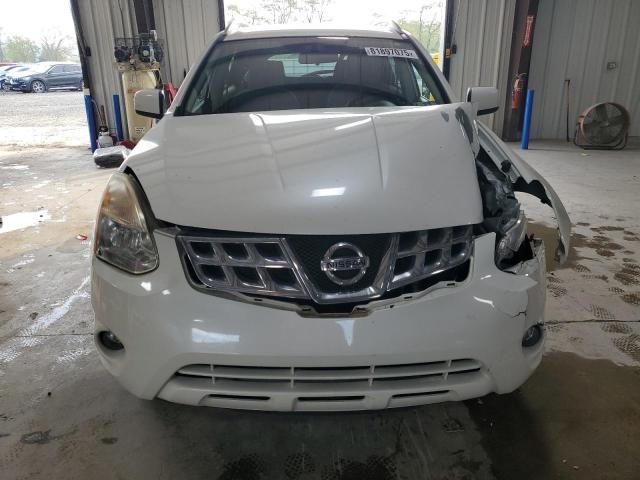 JN8AS5MV6DW657877 - 2013 NISSAN ROGUE S WHITE photo 5