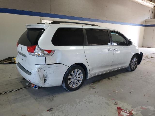 5TDDK3DC9BS024668 - 2011 TOYOTA SIENNA XLE Ağ foto 3