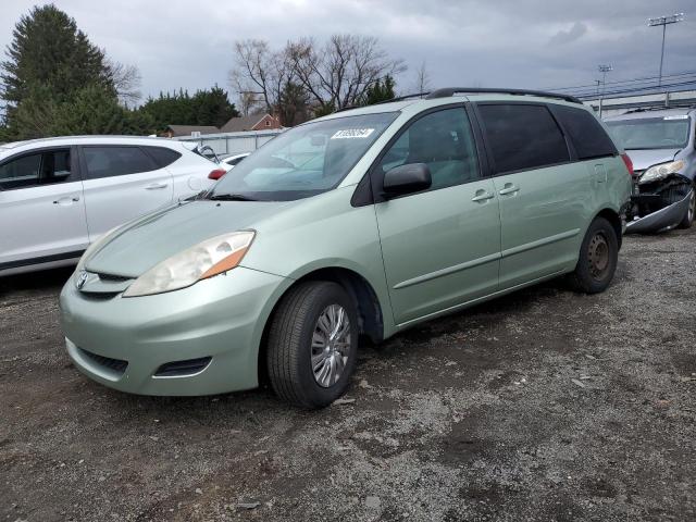 2009 TOYOTA SIENNA CE, 