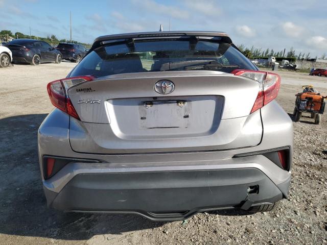 JTNKHMBXXJ1004292 - 2018 TOYOTA C-HR XLE Արծաթագույն լուսանկար 6