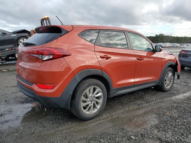 KM8J23A40HU576107 - 2017 HYUNDAI TUCSON SE ORANGE photo 3