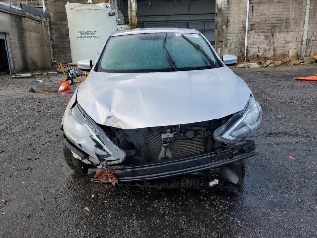 3N1AB7AP4JY279918 - 2018 NISSAN SENTRA S SILVER photo 5