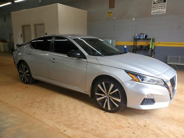 1N4BL4CVXLC204988 - 2020 NISSAN ALTIMA SR 银色 照片 4