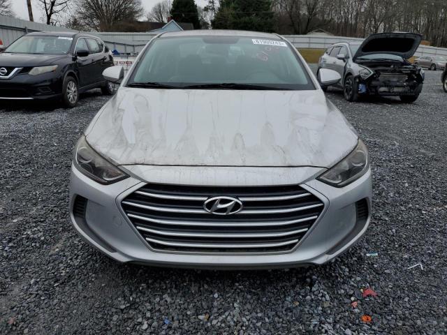 KMHD74LFXHU116195 - 2017 HYUNDAI ELANTRA SE SILVER photo 5