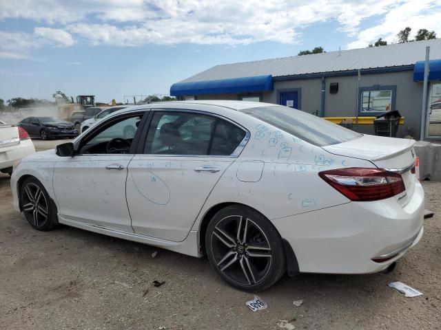 1HGCR2F52HA039763 - 2017 HONDA ACCORD SPORT Blanc photo 2