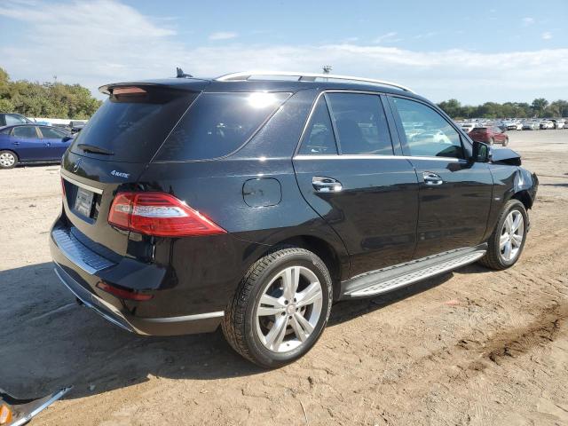 4JGDA5HB2CA033576 - 2012 MERCEDES-BENZ ML 350 4MATIC BLACK photo 3
