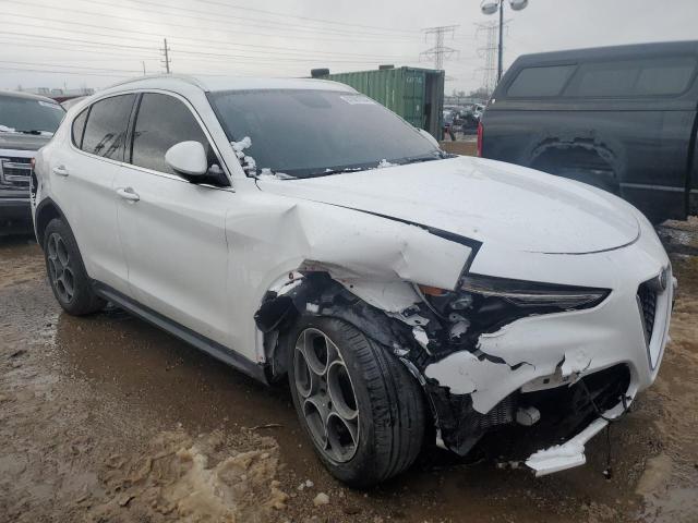 ZASFAKBN7J7B79505 - 2018 ALFA ROMEO STELVIO TI WHITE photo 4