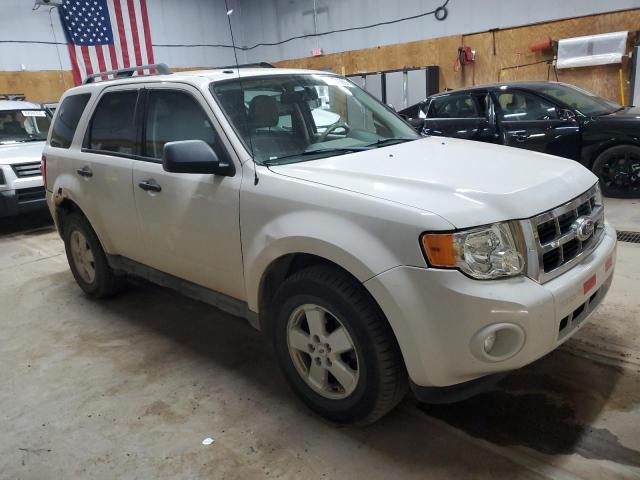 1FMCU9D73CKC71006 - 2012 FORD ESCAPE XLT WHITE photo 4