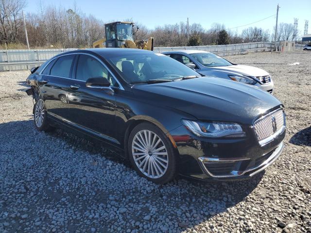 3LN6L5E91HR603956 - 2017 LINCOLN MKZ RESERVE შავი ფოტო 4