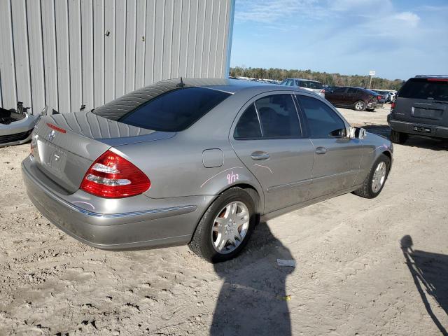 WDBUF65J84A595795 - 2004 MERCEDES-BENZ E 320 GRAY photo 3