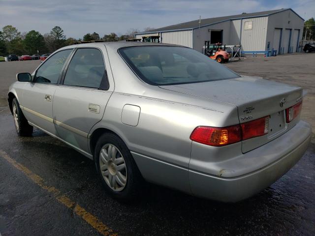 4T1BG22K91U805595 - 2001 TOYOTA CAMRY CE SILVER photo 2