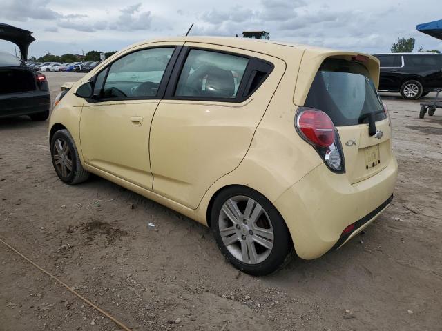 KL8CB6S90FC726849 - 2015 CHEVROLET SPARK LS YELLOW photo 2