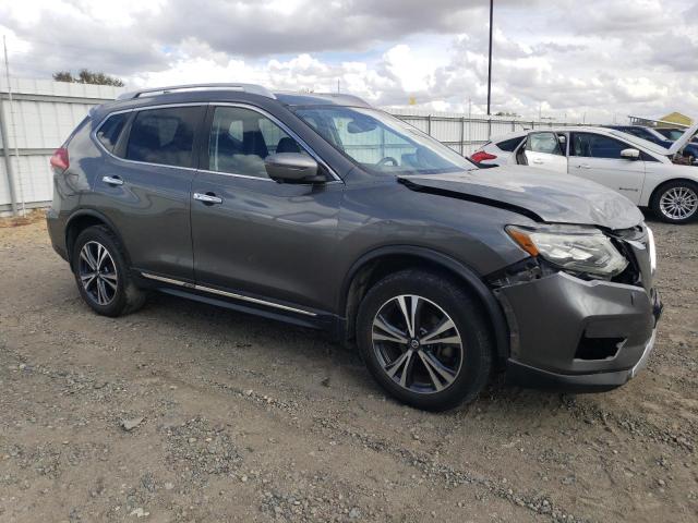 JN8AT2MVXHW017642 - 2017 NISSAN ROGUE S GRAY photo 4