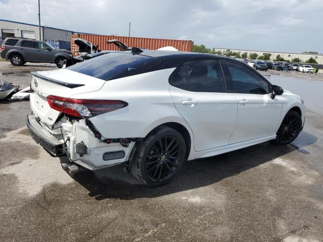4T1K61AK9NU072887 - 2022 TOYOTA CAMRY XSE WHITE photo 3