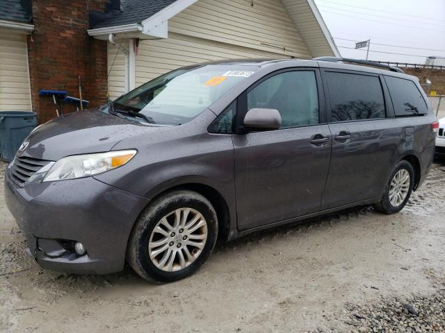 2013 TOYOTA SIENNA XLE, 