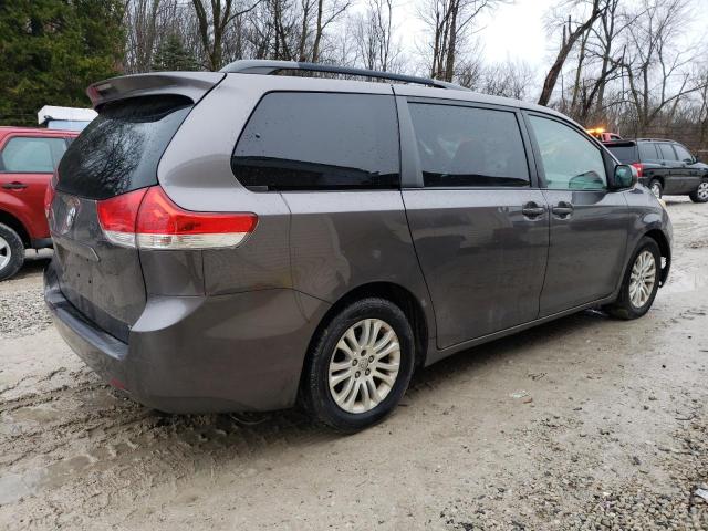 5TDYK3DC5DS371385 - 2013 TOYOTA SIENNA XLE GRAY photo 3