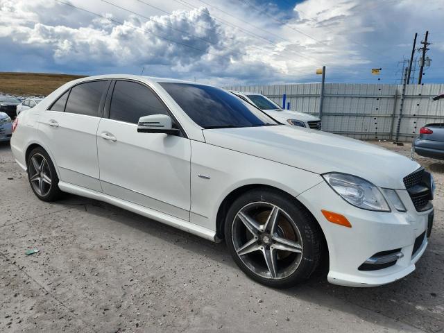 WDDHF8JB2CA534122 - 2012 MERCEDES-BENZ E 350 4MATIC WHITE photo 4