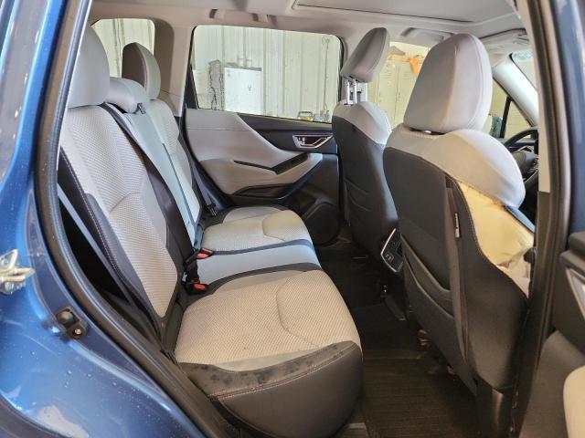 JF2SKAEC3NH458329 - 2022 SUBARU FORESTER PREMIUM BLUE photo 11