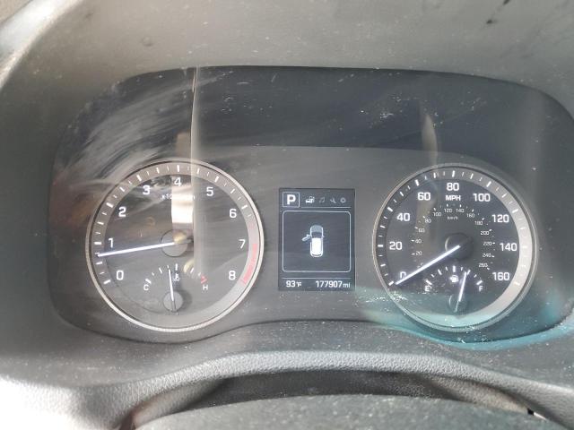 KM8J23A41JU693720 - 2018 HYUNDAI TUCSON SE SILVER photo 9