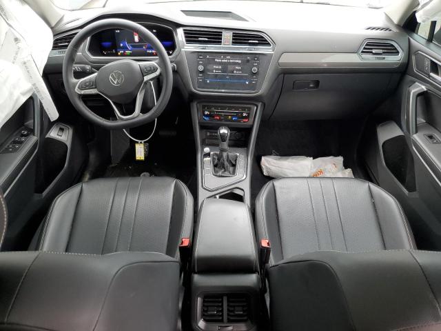 3VV3B7AX9NM080108 - 2022 VOLKSWAGEN TIGUAN SE Чорний фото 8