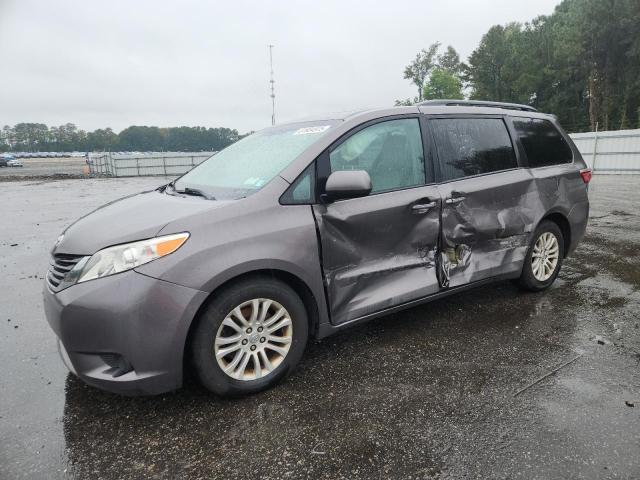 2015 TOYOTA SIENNA XLE, 