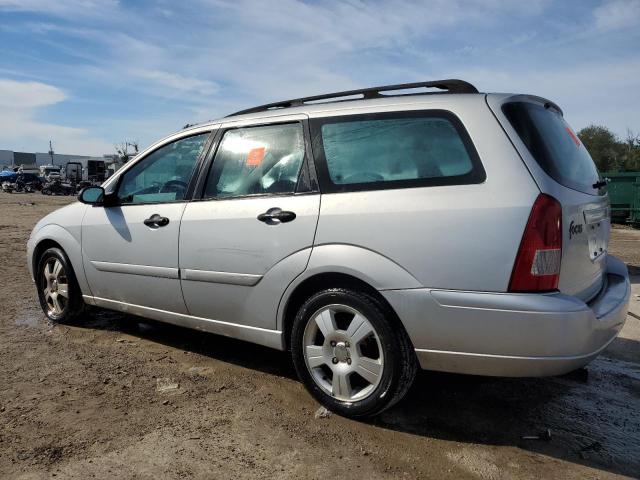 1FAFP36373W211373 - 2003 FORD FOCUS SE SILVER photo 2