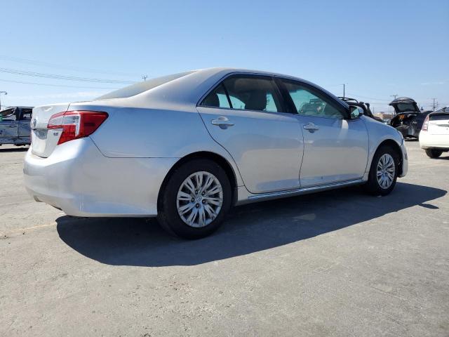 4T4BF1FK2ER444018 - 2014 TOYOTA CAMRY L SILVER photo 3