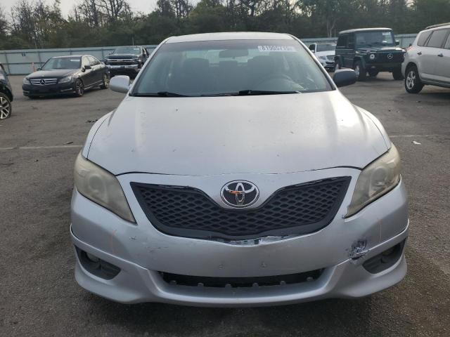 4T1BF3EKXAU003397 - 2010 TOYOTA CAMRY BASE SILVER photo 5