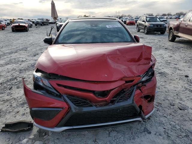 4T1K61AK4MU438799 - 2021 TOYOTA CAMRY XSE RED photo 5