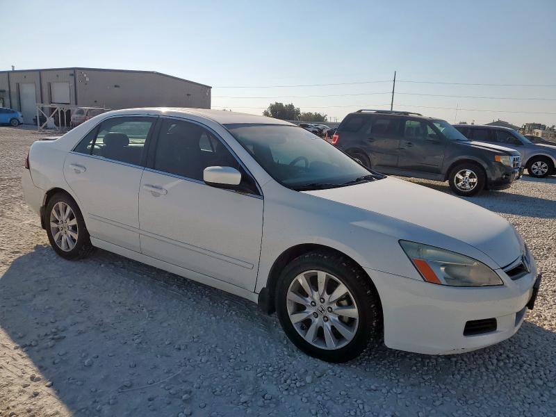 1HGCM66597A011172 - 2007 HONDA ACCORD EX WHITE photo 4