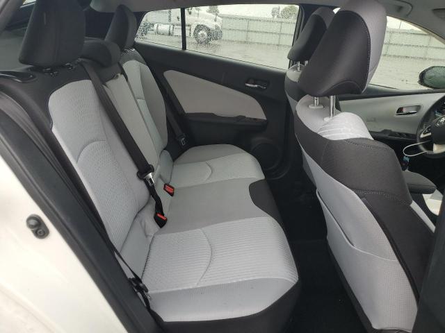 JTDKARFU0G3014574 - 2016 TOYOTA PRIUS WHITE photo 11