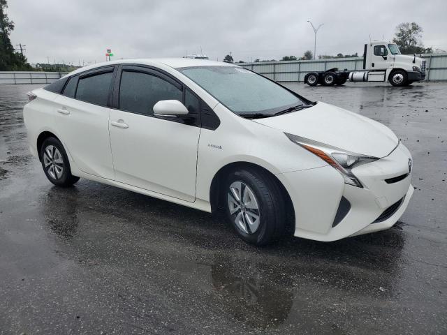 JTDKARFU0G3014574 - 2016 TOYOTA PRIUS WHITE photo 4