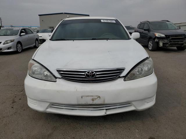 4T1BE32K25U009692 - 2005 TOYOTA CAMRY LE თეთრი ფოტო 5