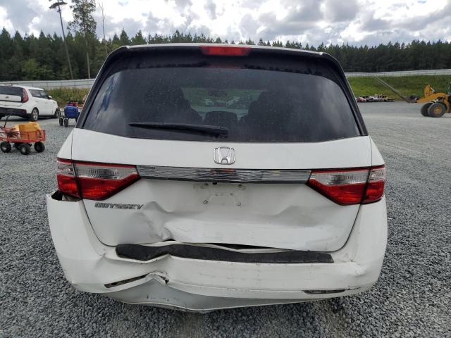 5FNRL5H64DB090300 - 2013 HONDA ODYSSEY EXL WHITE photo 6