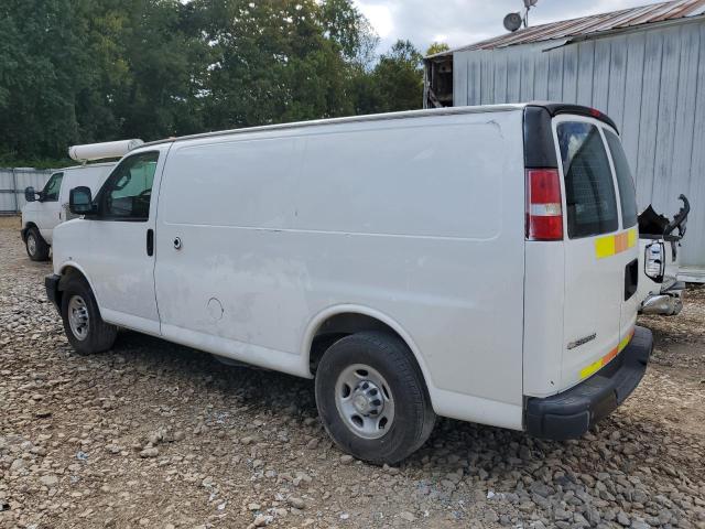 1GCWGAFP6J1184694 - 2018 CHEVROLET EXPRESS G2 Beyaz fotoğraf 2