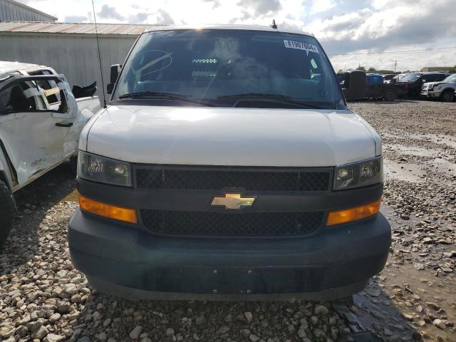 1GCWGAFP6J1184694 - 2018 CHEVROLET EXPRESS G2 Beyaz fotoğraf 5