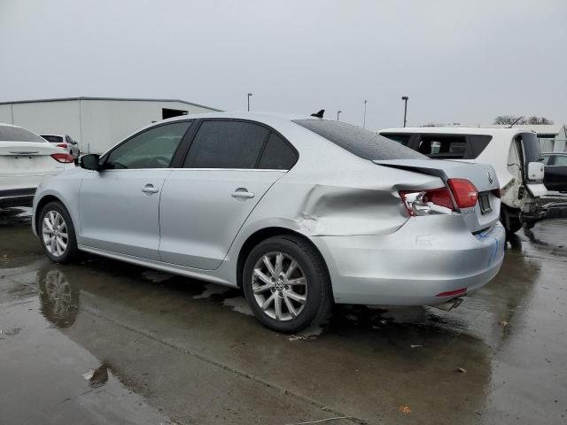 3VWDP7AJ3DM362966 - 2013 VOLKSWAGEN JETTA SE SILVER photo 2