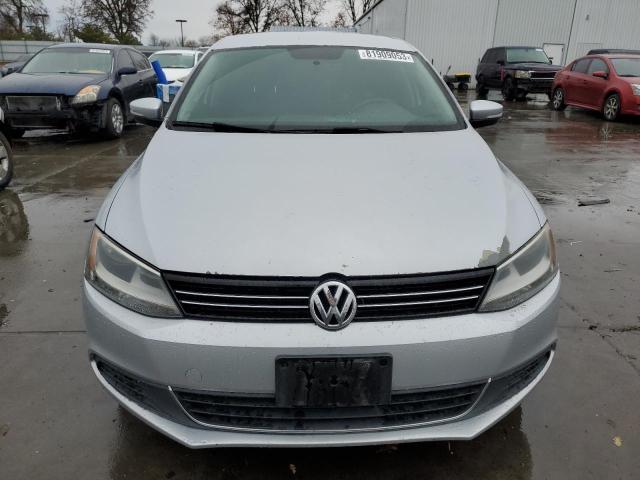 3VWDP7AJ3DM362966 - 2013 VOLKSWAGEN JETTA SE SILVER photo 5