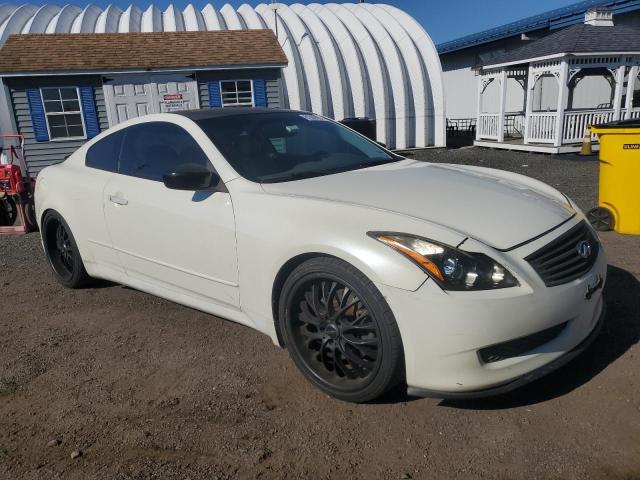 JNKCV64E98M109535 - 2008 INFINITI G37 BASE WHITE photo 4