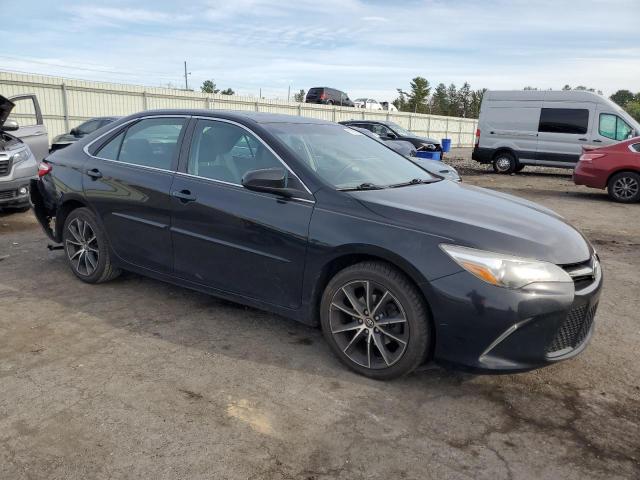 4T1BF1FK7HU271644 - 2017 TOYOTA CAMRY LE أسود صورة 4