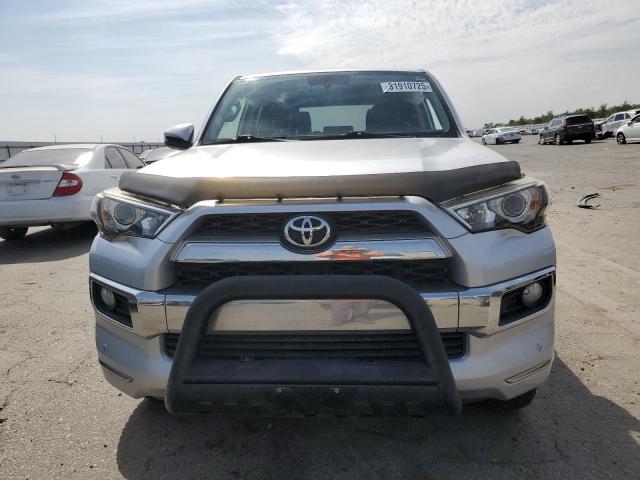 JTEBU5JR7E5153245 - 2014 TOYOTA 4RUNNER SR5 ვერცხლისფერი ფოტო 5