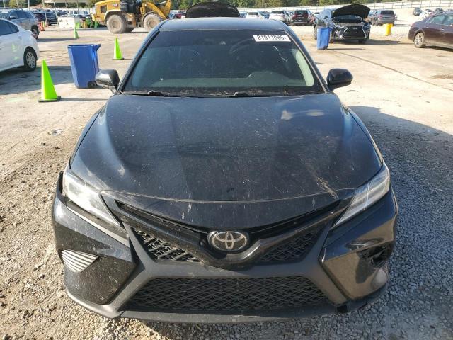 4T1B11HK6JU104399 - 2018 TOYOTA CAMRY L BLACK photo 5
