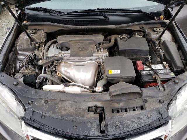 4T1BF1FK7HU323225 - 2017 TOYOTA CAMRY LE GRAY photo 11