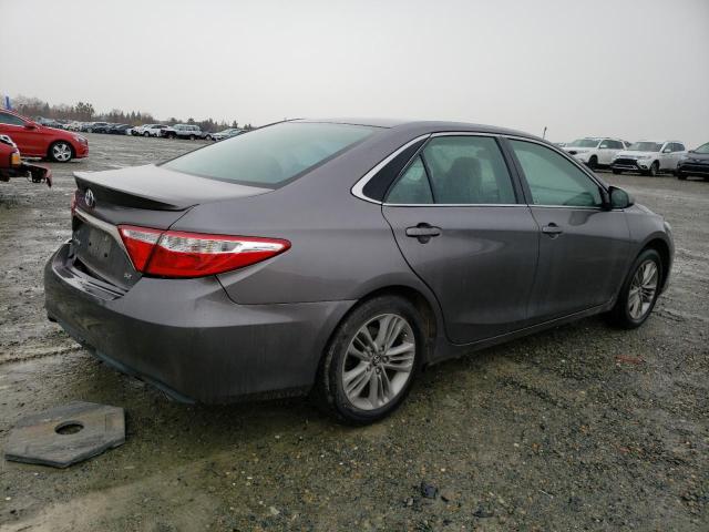 4T1BF1FK7HU323225 - 2017 TOYOTA CAMRY LE GRAY photo 3