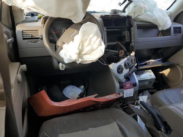 1J8FF28W28D705120 - 2008 JEEP PATRIOT SPORT Orange Foto 8