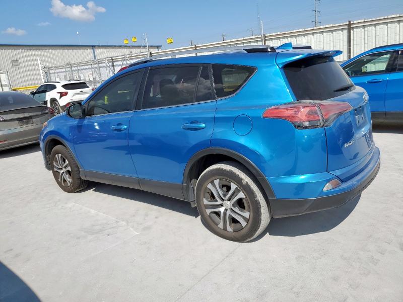 JTMZFREV8JJ158094 - 2018 TOYOTA RAV4 LE BLUE photo 2