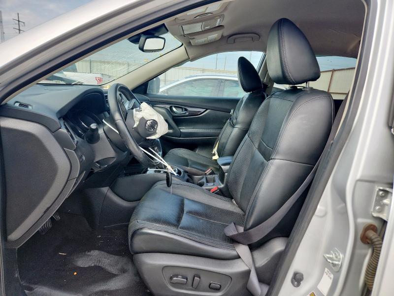 JN8AT2MT7JW462439 - 2018 NISSAN ROGUE S 银色 照片 7