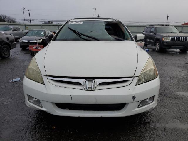 1HGCM56816A105260 - 2006 HONDA ACCORD EX WHITE photo 5