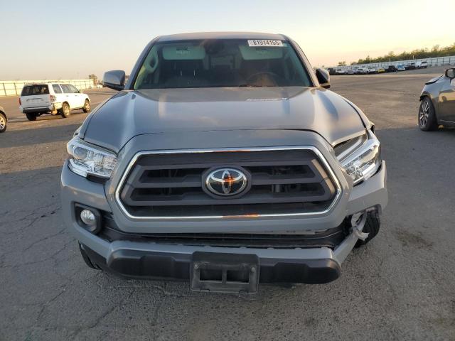 5TFAX5GN2LX186733 - 2020 TOYOTA TACOMA DOUBLE CAB 灰色 照片 5